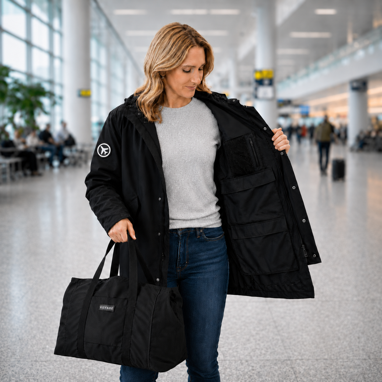 VoyageCoat™ The Packable Travel Coat